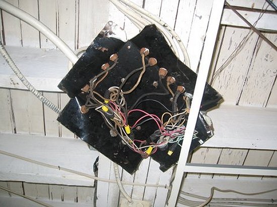 [Linked Image from electrical-contractor.net]