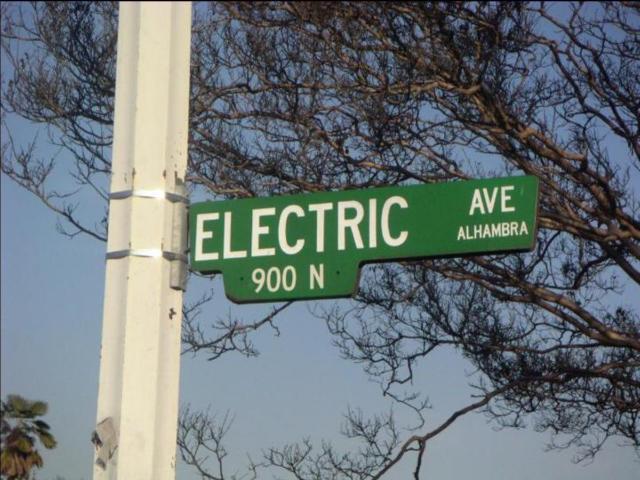 Street Signs Do Any Say Violations Way Ecn Electrical Forums Linked Image